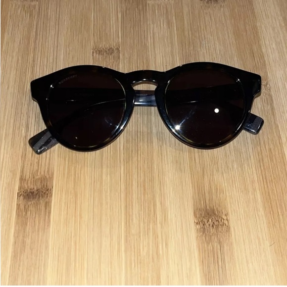 Burberry brown tortoise Shell Round Sunglasses B4359 - Picture 1 of 7